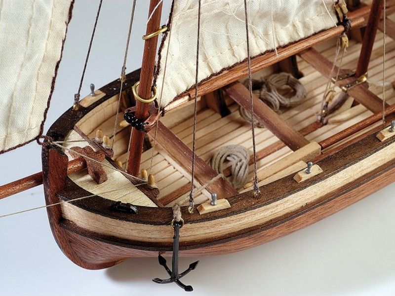 Как называется шлюпка. Artesania Latina сборная деревянная модель корабля. Сборная модель корабль artesania Latina. Artesania Latina модели кораблей. HMS Endeavour масштаб 1:50.