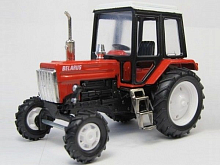 Сувенирная модель трактора МТЗ-82 "Люкс-2" металл (красный с бел.кабиной) 1:43
